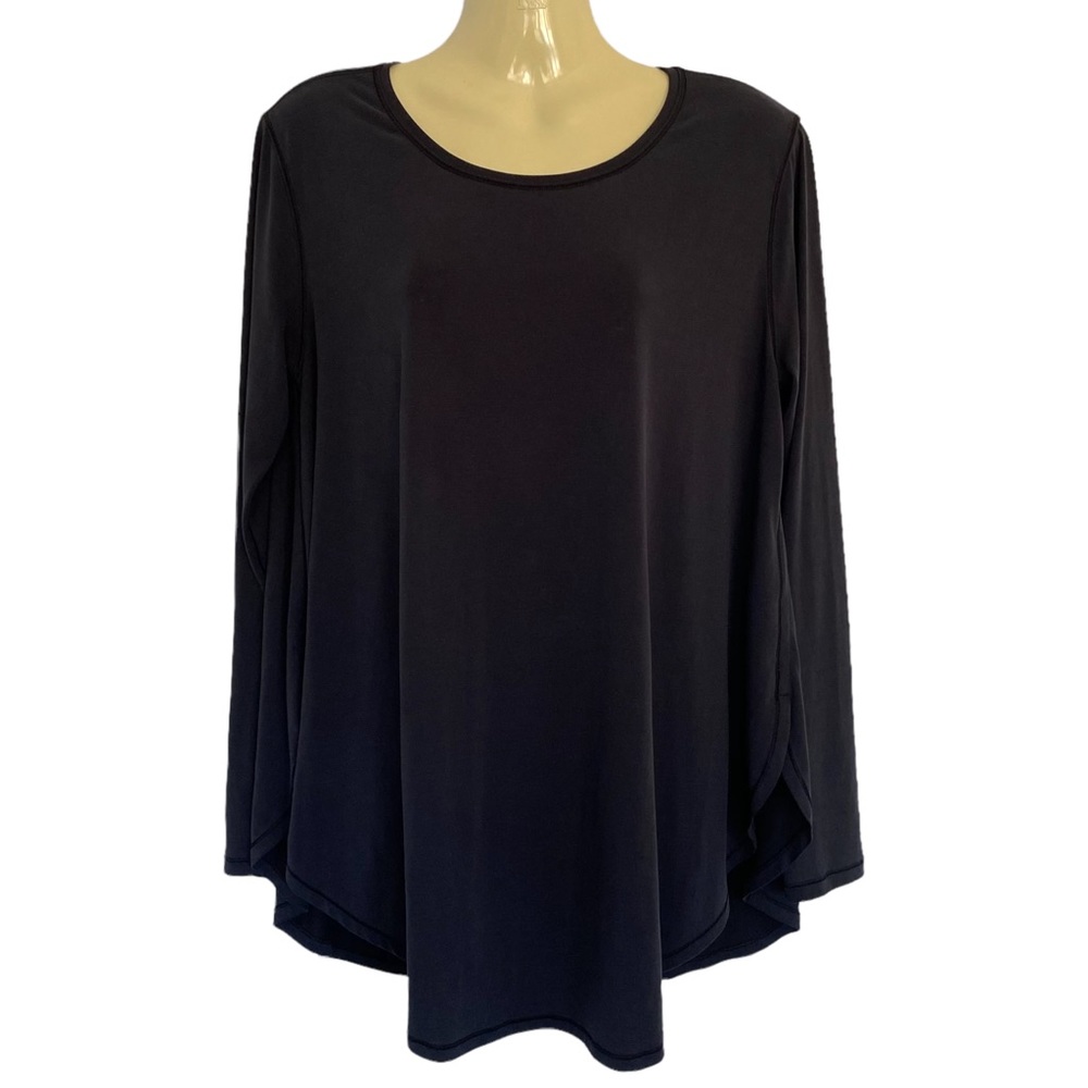 Womens Black Long Sleeve Scoop Neck Top - Classic Essential